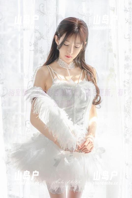 王羽杉 浴室里,王羽杉苦思冥想:图包更新,有没搞错!