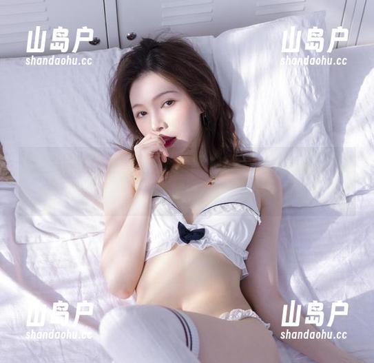 白露Bululu 与其说是皮衣,倒不如把白露Bululu装进精选套图里
