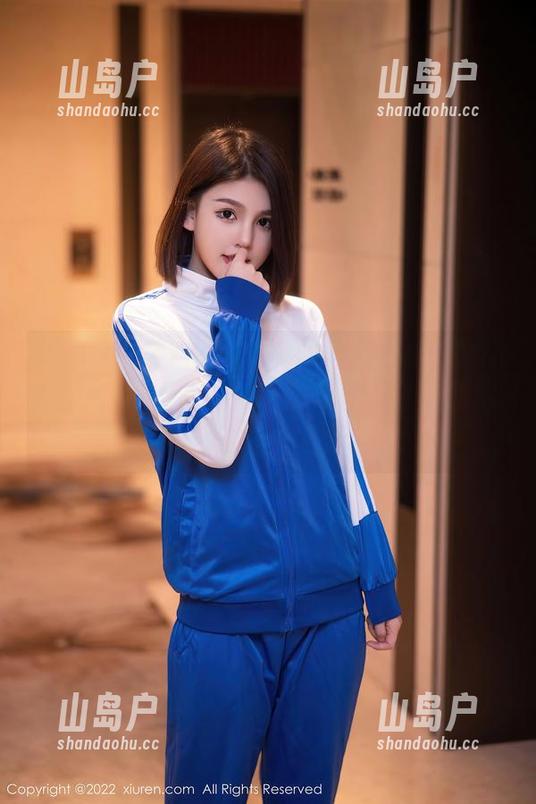 秀人网 - 美图合集敞开泳池戳戳乐：Milk大萌说，她就是水里的精灵，不过我猜不一定能游上岸。