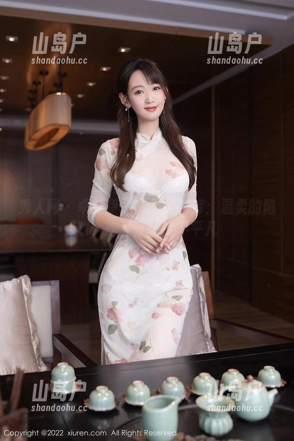 秀人网-卓芷伊EricA 秀人网 - 卓芷伊EricA的图库:温柔的陷阱,挖掘分享的不平凡