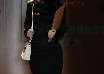 秀人网 – 图包大分享：南初妹妹的学姐之旅——完全免费哦！
