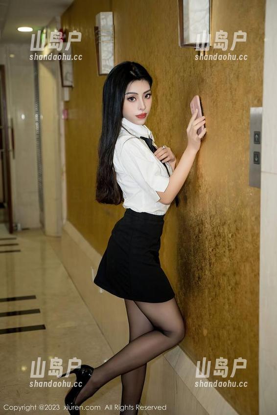 秀人网 - 互换一下，桃色奶酪的JK写真定制也许能唤醒我对美的追求？