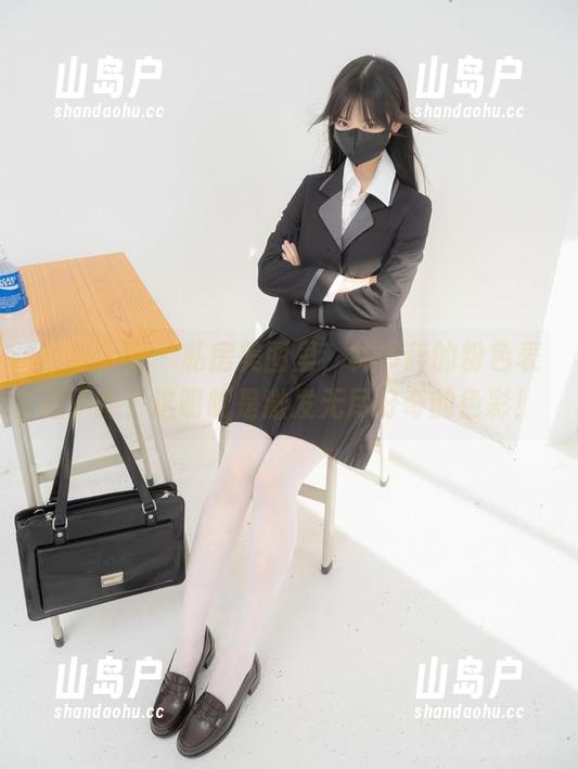 紧急企划 - 私房美图里，林书辞的粉色表达了啥？这明明是激发无尽好奇的色彩！