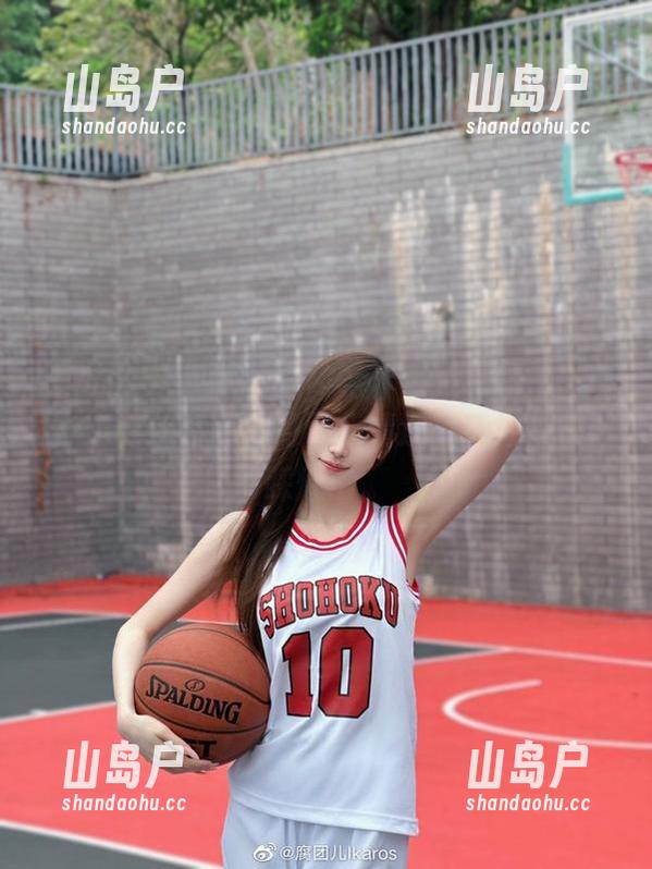 腐团儿Ikaros 哎呀,腐团儿Ikaros又来了,这次是《尼禄·克劳狄乌斯》的图集精选,草地都快被踩爆了。