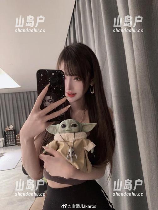 腐团儿Ikaros，这次不玩虚的——尼尔机械纪元最新写真集，给你想不到的风格。