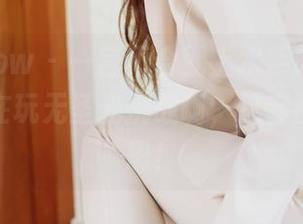 花漾show – 一言不合就上水手服，小热巴似乎在玩无圣光挑战啊，这套图真有意思！