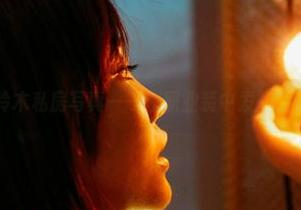 蜜桃社 – 铃木私房写真——在职业装中发掘工作的乐趣！