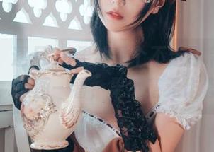 实话说，逐月Su果然是个不走寻常路的少女，原图一看，果然毫无作假。
