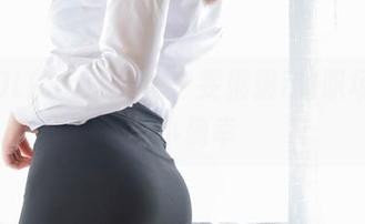 职业OL的全套写真，雯粥粥i的职场控诉与小确幸