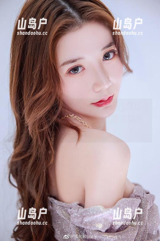 黎允熙baby 微密圈 - 蹲了好久的黎允熙baby海边合集更新了,空气中都带着点咸味和期待,哈哈